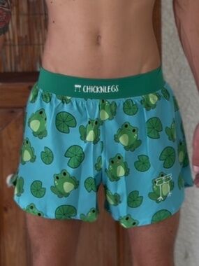 ChicknLegs Frog Lily Pad Split Running Shorts Men’s S